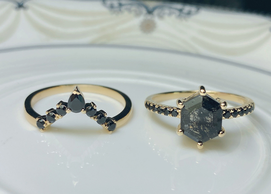 六角形Black Moissanite Engagement Ring、0.78ct 19pcs Lab Created Moissanite Engagement Rings