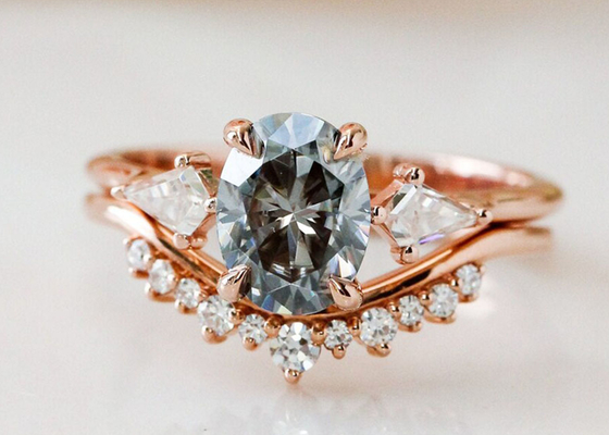 約束ODMのための1ct Lab Grown Moissanite Ring 9K Grey色