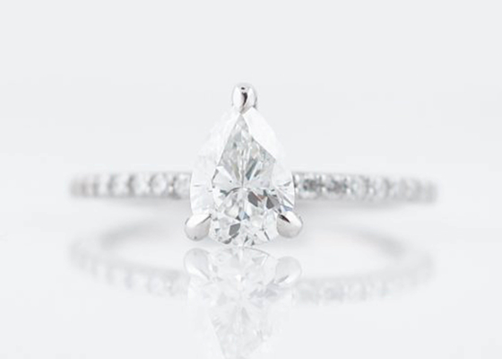 白いGold Real Diamond Jewellery Ring 1.33ct Pear Cut PS 6×8mm For Engagement