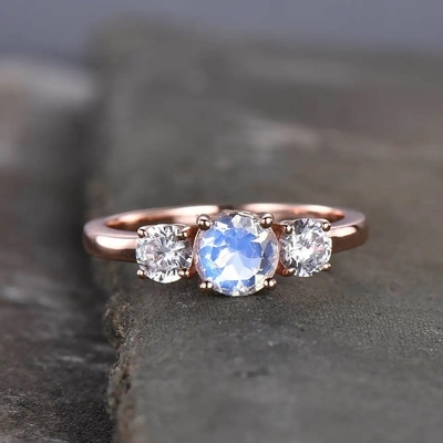14Kローズの金の楕円形はカボション風にMoonstoneの婚約指輪のMoonstoneのハロー リング宝石類を切った
