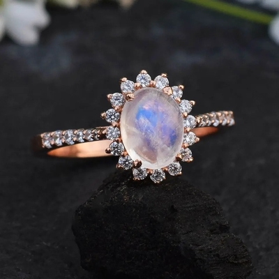14Kローズの金の楕円形はカボション風にMoonstoneの婚約指輪のMoonstoneのハロー リング宝石類を切った