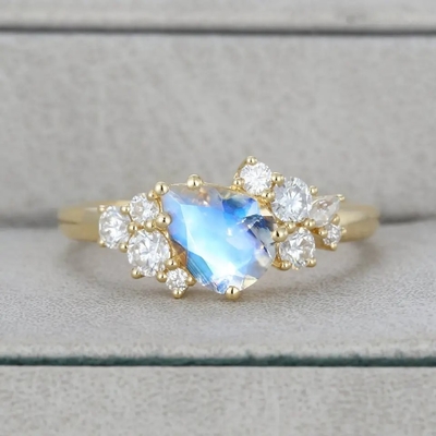 ナシのMoonstoneの婚約指輪18kの金の銀リング自然な宝石用原石の宝石類