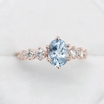 ホワイト ゴールドの楕円形のMoonstoneのアール・デコの独特な婚約指輪は925純銀製を置いた