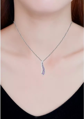 1/3 ct。t.w.純銀製の紫色の7石の旅行の吊り下げ式のネックレス
