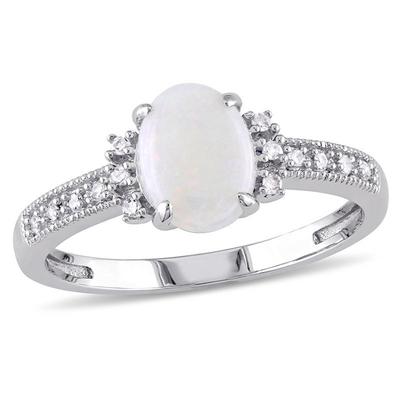 楕円形のオパールおよび1/15 CT。T.W. Diamond Bypassは純銀製のすねリングを裂いた