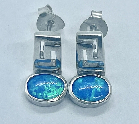 925純銀製の雷文のモダンなデザインのレトロの青いオパールのギリシャのキーはイヤリングの質の宝石類をぶら下げる
