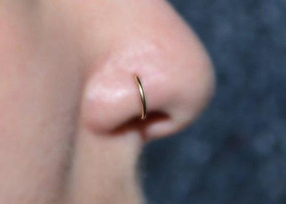 螺旋形Piercing 14K Gold Clicker For Cartilage Tragus 16g-40g