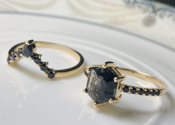 六角形Black Moissanite Engagement Ring、0.78ct 19pcs Lab Created Moissanite Engagement Rings