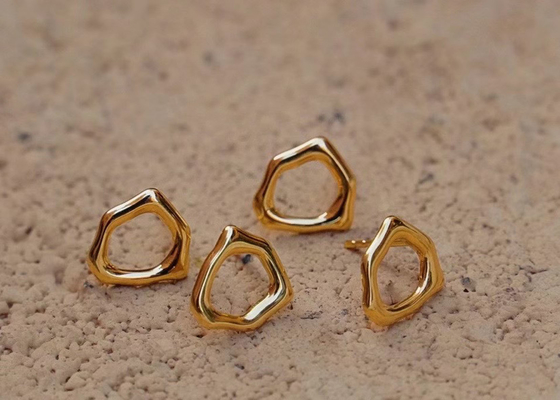 Anniversaryのための不規則なCircle 9k Gold Earrings 8mm Dimension