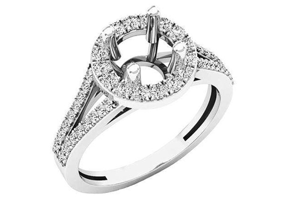 Typeを置いている0.9ct Oval Semi Mount Jewelry Ring18K White Gold Material Prong