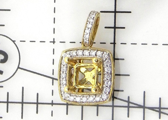 18K Yellow Gold Semi Mount Jewelry Pendant Vs1 Diamondの0.43 Carat （Ctw）
