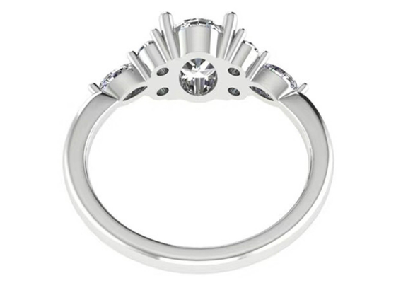 OEM Oval Diamond Engagement RingのRound White Gold Ring 7.19x5.15x3.17mmのサイズ