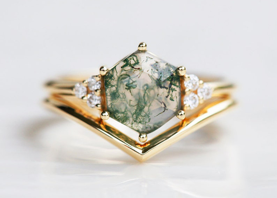 六角形のCut Green Moss Agate Engagement Ring 14k Gold Material 6.5mm Size