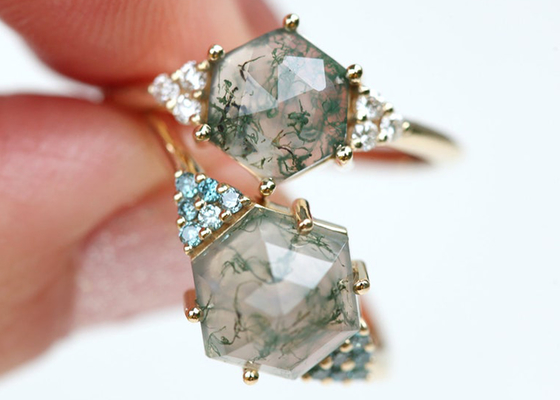 六角形のCut Green Moss Agate Engagement Ring 14k Gold Material 6.5mm Size