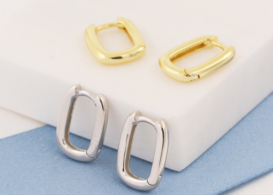 楕円形のHoop 9K Gold Earrings 2mm Thickness With 6x10mm Inner Diameter