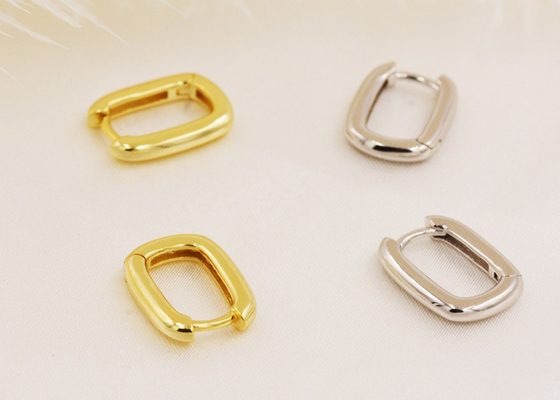 楕円形のHoop 9K Gold Earrings 2mm Thickness With 6x10mm Inner Diameter