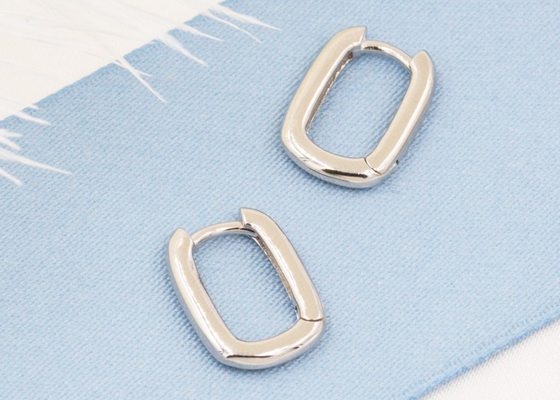 楕円形のHoop 9K Gold Earrings 2mm Thickness With 6x10mm Inner Diameter