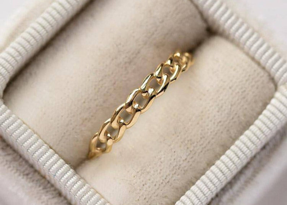 9K Gold Ring 2.0MM Dimension Prong Hand Setting Type OEMの積み重ね
