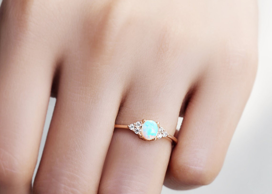 Cobochon Cut 9K Gold Ring、0.5ct Natural Opal Ring 5×7MM Size