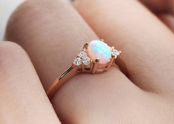 Cobochon Cut 9K Gold Ring、0.5ct Natural Opal Ring 5×7MM Size