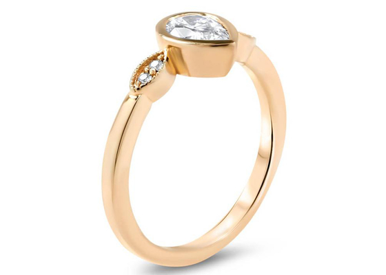0.77carat 10k Gold Moissanite Ring、Gold Solitaire Engagement Ring 5×7mm Dimension