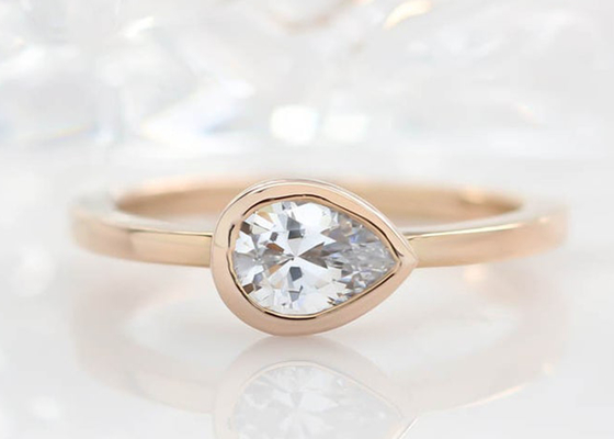 0.77ct Yellow Gold Wedding RingのLadyのためのODMの斜面Set Engagement Ring