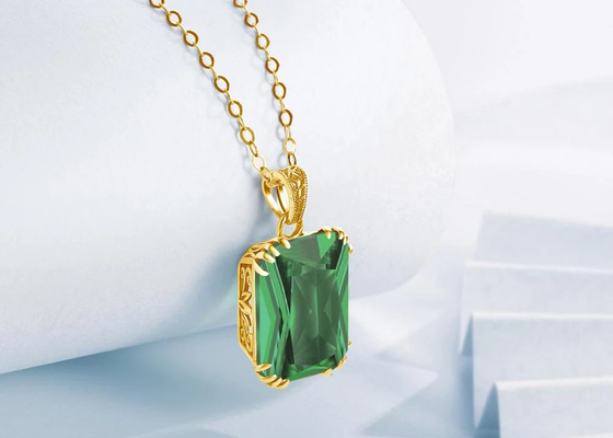 型14K Gold Necklaces 2.67ct 8×10mm With Natural Emerald Pendant